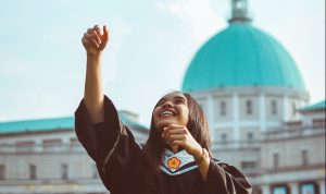 Apa Sih Manfaat Beasiswa Pendidikan Indonesia 2023?