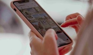 Fitur Musik Instagram Notes Terbaru/Foto: Pexels (Igor Meghega)