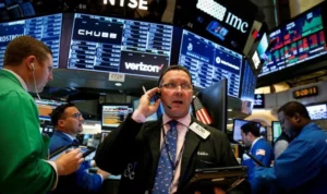 Wall Street Closes Mixed After The Release of Fresh US Economic Data
