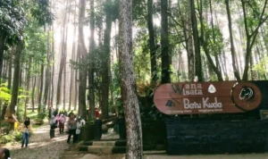 Batu Kuda, Wisata Alam yang Sangat Memukau di Bandung Timur
