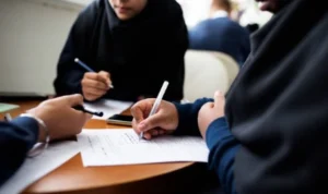 Ilustrasi metode belajar ala Rosulullah dan para sahabat yang bisa menginsiprasi dan layak diteladani. (pixabay)