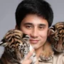 Kesedihan Alshad Ahmad saat Ditinggal Anak Harimau yang Bernama Cenora