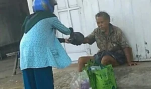 Sedekah Hari Jumat ternyata memiliki banyak keutamaan dibanding hari lainnya.