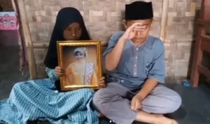 Tangkapan layar video dua anak dari Lampung Tengah yang meminta tolong Presiden Jokowi. (instagram @ndorobei official)