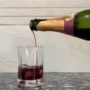Tangkapan layar video Wine dengan sertifikat halal yang sedang viral di TikTok. (TikTok)