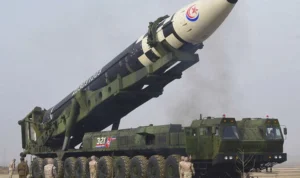Rudal Korut Berkekuatan Nuklir di Tampilkan pada Parade Militer