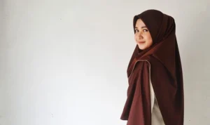 Cara Berpakaian Muslim yang Modis dan Berakhlak Mulia