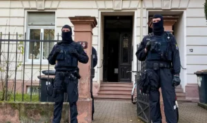 Kepolisian Jerman Tangkap 7 Orang yang Diduga Membuat Organisasi Teroris Kepolisian Jerman Tangkap 7 Orang yang Diduga Membuat Organisasi Teroris (Reuters)