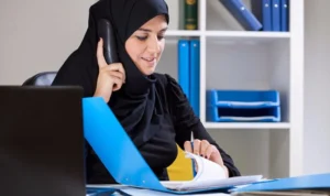 Hukum dan Pertimbangan Bagi Istri yang Bekerja dalam Islam