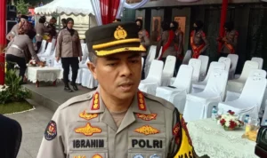 Polda Jabar Akan Tindak Anggotanya yang Terlibat Kasus Suap Dishub Kota Bandung Adanya dugaan kasus suap fee proyek pengadaan CCTV di Dishub Kota Bandung yang mengalir ke pihak kepolisian membuat Polda Jabar buka suara.