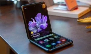 Samsung Galaxy Z Flip 5 Bisa Terlipat Sempurna, Perusahaan Ungkap Rahasianya! Samsung Galaxy Z Flip 5