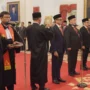 Budi Arie Setiadi dan 5 orang lainnya kala dilantik oleh Presiden RI