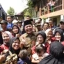 Gubernur Sumatera Selatan Berikan Bantuan Beasiswa untuk Rega!