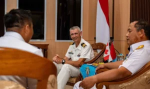 HMCS Kanada Berkunjung ke Surabaya Dalam Pelayaran Indo-Pasifik HMCS Kanada Berkunjung ke Surabaya Dalam Pelayaran Indo-Pasifik