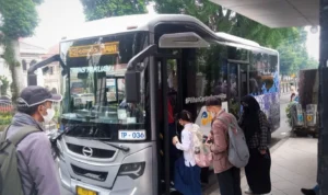 Suasana shelter BisKita Trans Pakuan di Jalan Kapten Muslihat, Kota Bogor, Kamis (20/7). (Yudha Prananda / Jabar Ekspres)