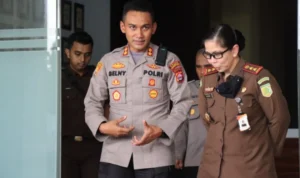 Peredaran Uang Palsu Senilai Rp15 Triliun Berhasil Digagalkan Polisi, Pelaku Berhasil Diamankan Kapolres Pandeglang AKBP Belny Warlansyah ungka[p peredaran uang palsu senilai Rp15 triliun di Pandeglang, Banten. (Istimewa)