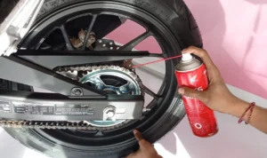 Mengenal Jenis Rantai Sepeda Motor dan Cara Membersihkannya Mengenal Jenis Rantai Sepeda Motor dan Cara Membersihkannya