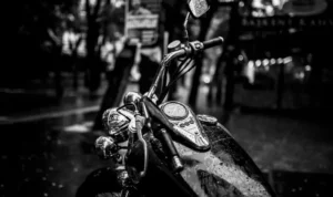 Mengenali Tanda-Tanda Komstir Rusak pada Sepeda Motor