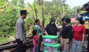 Polres Sukabumi Kota Ringankan Beban Warga Korban Kebakaran di Tonjong Sukabumi