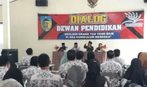 Peran Orang Tua dan Guru dalam Meningkatkan Pendidikan Anak! Peran Orang Tua dan Guru dalam Meningkatkan Pendidikan Anak!