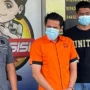 Pesinetron Bobby Joseph kembali ditangkap polisi lantaran terseret kasus dugaan kepemilikan tembakau sintetis. PMJ News