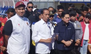 Presiden Jokowi tinjau kondisi Stadion Si Jalak Harupat Soreang hari ini Rabu, 11 Juli 2023 menjelang laga Piala Dunia U-17. ANTARA/Bagus Ahmad Rizaldi.
