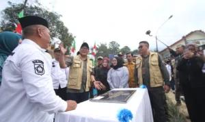 Resmikan Alun-alun Desa Ciburayut, Iwan Setiawan: Bisa Jadi Destinasi Wisata