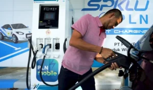 Tarif Pengisian Baterai Mobil Listrik di SPKLU Terbaru/ Dok. PLN