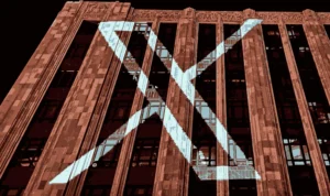 Elon Musk dan Huruf X, Mengapa Terobsesi dengan X? Ilustrasi Elon Musk dan Huruf X/Foto: Twitter (@elonmusk)