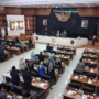 Sidang Paripurna di DPRD Jabar beberapa waktu lalu. Sejumlah fraksi menyorot kinerja BUMD Jawa Barat. Jabar Ekspres/Hendrik Muchlison.