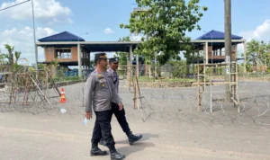 Suasana di pintu masuk Ponpes Al Zaytun, Indramayu, Jawa Barat. (Jabar Ekspres/Ayu Lestari)