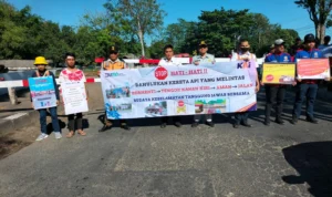 Tekan Angka Kecelakaan di Perlintasan Sebidang, PT KAI Daop 3 Cirebon dan BTP Bandung Bersama FORKOPIMDA Kota Cirebon Gelar Sosialisasi