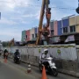 Waktu itu pada akhir tahun lalu, jembatan Cikereteg di di Kecamatan Caringin, Kabupaten Bogor nyaris ambruk. di bagian pondasi alami longsor