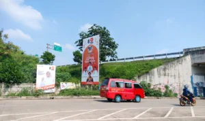 Spanduk politik di Kota Depok