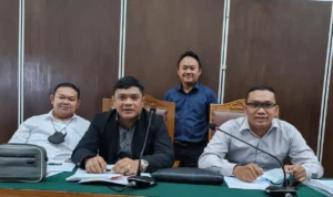 Tim Kuasa Hukum RA saat menghadapi sidang dengan Catherine Wilson.