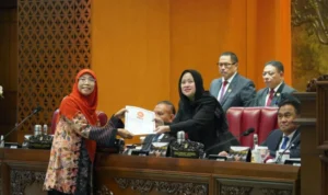 UU Kesehatan Resmi Disahkan DPR, FPKS Tolak Sampai Akhir PKS tolak RUU Kesehatan yang disahkan menjadi UU di rapat dengar paripurna DPR RI (sumber : Humas Fraksi PKS)