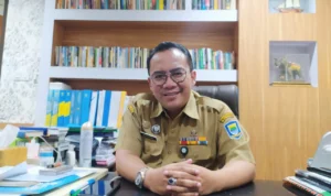 Jaga Sejarah Kota Bandung, Disarpus Lakukan Penelusuran Tokoh dan Naskah Kuno Sekdis Disarpus Bandung Meidi Mahendra saat ditemui. Foto: Akmal Firmansyah/Jabar Ekspres