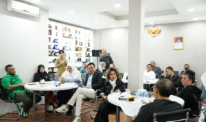 Jajaran Komisi I dan IV DPRD Kota Bogor saat sidak kantor Disdukcapil Kota Bogor. (Yudha Prananda / Istimewa)