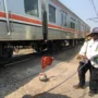 PT KAI Mengecam Dibukanya Kembali Perlintasan Liar di Depok.
