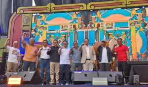 Dewa 19 dan Sederet Musisi Tanah Air Meriahkan Pesta Rakyat Simpedes Bandung: Edukasi UMKM untuk Pede Raih Peluang Keseruan Pesta Rakyat Simpedes (PRS) 2023 Kota Bandung