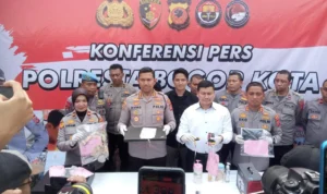 Pelaku Pembobol SPBU di Bogor Tertangkap Polisi Usai Beraksi, Uang Bececeran di Jalan