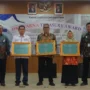 Penyerahan Dwiwarna Treasury Award Penyajian Laporan Keuangan Tahun 2022 dan IKPA Semester I Tahun 2023 Satker Lingkup Kanwil DJPb Jabar Penyerahan Dwiwarna Treasury Award Penyajian Laporan Keuangan Tahun 2022 dan IKPA Semester I Tahun 2023 Satuan Kerja Lingkup Kanwil DJPb Provinsi Jawa Barat