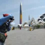 Berkenalan dengan Fotografer Masjid Al Jabbar, Sering Tekor ditinggal Pengunjung