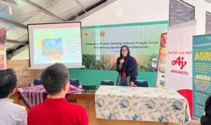 Ajinomoto Berikan Literasi Penerapan Produk Samping Industri Pangan & Konsep Bijak Garam kepada Gapoktan Lembang Ajinomoto Berikan Literasi Penerapan Produk Samping Industri Pangan & Konsep Bijak Garam kepada Gapoktan Lembang