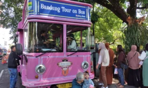 Libur Idul Adha, Penumpang Bandros Meningkat!