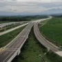 Tol cisumdawu telah di resmikan, Presiden Jokowi sebut bandara Kertajati siap beroperasi penuh bulan oktober 2023