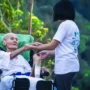 5 Cara Mengatasi Rasa Cemas Berlebihan pada Lansia!