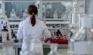 4 Beasiswa Dokter Spesialis Jenjang S1 dan S2, Cek Syaratnya!