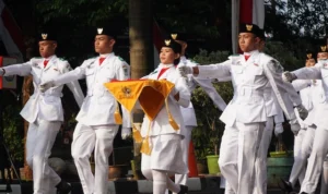 Contoh Teks MC Pembukaan 17 Agustus di Sekolah dan Susunan Acara Lengkap ILUSTRASI Contoh Teks MC Pembukaan 17 Agutus dan Susunan Acara/ Pexels/ Gabriel Judas