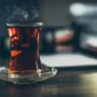 Cek Fakta Bahaya Minum Es Teh Setelah Makan Bakso!